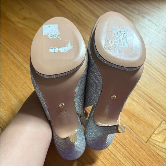 Pelle Moda | Rimma Metallic Slingback Pump - Picture 6 of 8